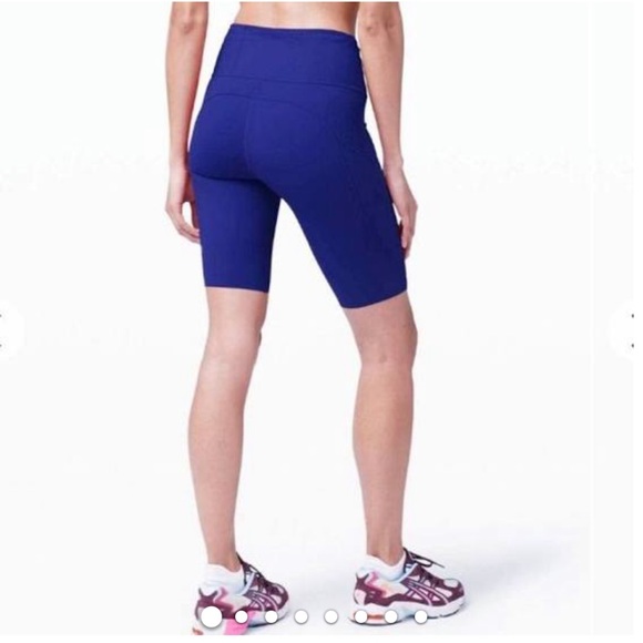 Size 2, Lululemon Fast and Free Short 10” - Picture 2 of 5